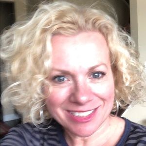 Meet your Posher, Jeanne